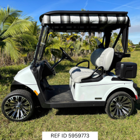 2026 E-Z-GO RXV2 ELITE – Bright White